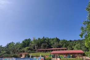 VRISA Mountain Retreat - Image 2