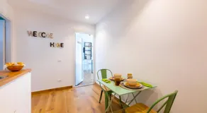 Bed & Breakfast Across The Room(e) - Image 2