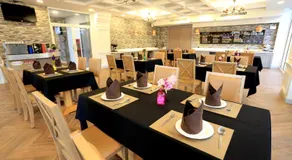 Bright Hotel - Image 3
