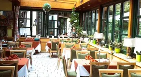 Hotel Restaurant - Häuserl im Wald Graz - Image 5