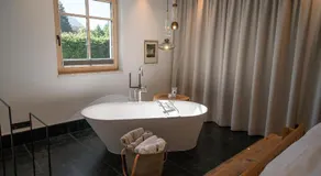 Appartamento con giardino, griglia e piscina | Vista sul giardino | Ideale per il telelavoro - Image 3