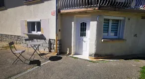 T1 bis, jardin, proche du centre - Image 4