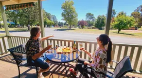 Beechworth Lake Sambell Caravan Park - Image 5