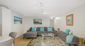 Kirra Beachside - Central Kirra! - Image 5