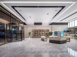 Home Inn Yubai Yun Hotel (Zhangjiagang Jingang Central Plaza) - Image 3