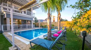 Daisy Villa İçmeler Marmaris Private Pool Garden - Image 4