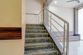 OYO Hotel Blue Sapphire Residency Near Chhatrapati Shivaji International Airport - Image 3