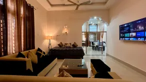 Whispering Birds Homestay | 2BHK Home in Rishikesh - Image 2