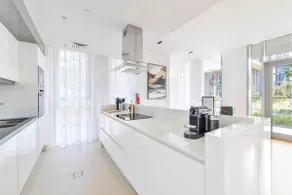 Elegant 2+1 BR with Fantastic Views of Ain Dubai - Image 4