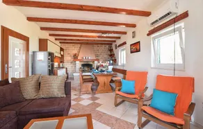House Ita - Image 3