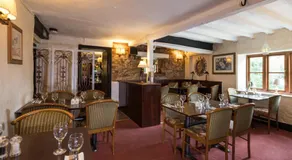 Golden Lion Hotel - Image 5