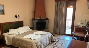 To Spiti Tis Irinis - Image 2