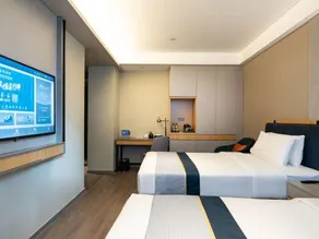 Home Inn Kunming Baita Road - Image 3