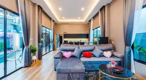 Baninlove Beautiful Pool Villa for family - Image 2