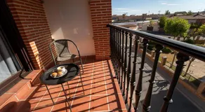 Olmedo Hostal Plaza - Image 4