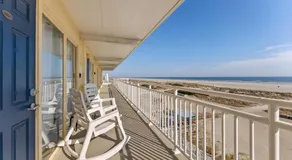 Above The Sea - 1 BR Condo w/ a Pool & Ocean Views - Image 5