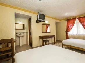 OYO Hotel La Glorieta ,Huichapan ,Balneario Camino - Image 1