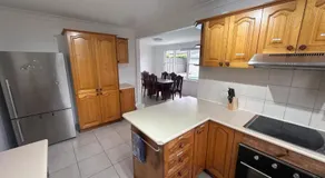 Queen Room in Two Story House with Swimming Pool - SW3 - Image 3