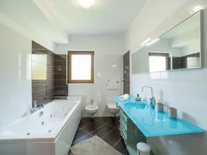 Holiday home in Umag with swimming pool - Image 2