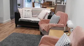 Elm Cottage - Image 2