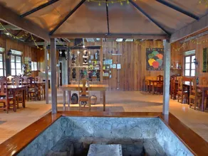 Native Village Inn - Image 3
