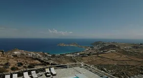 Mykonos Supreme Comfort Suites & Villas - Image 4