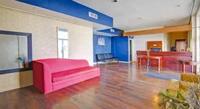 Sunset Inn Flatonia I 10 by Hotel O - Image 2