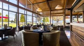 Distinction Te Anau Hotel & Villas - Image 2