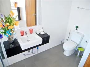 Karon Chic Studio - Image 4