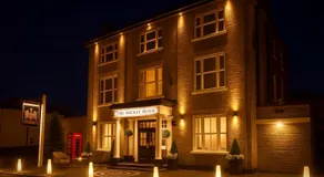 The Hadley Hotel - Image 2