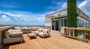 Aruna Resort & Villas - Image 4