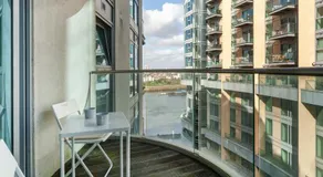1BR Flat 2-mins to RAD 5 mins to Battersea Park - Image 3