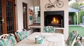 Meerendal Cottage-Affordable Luxury-Private Garden with Pool & Hot Tub - Image 5