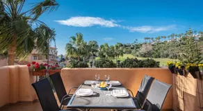 1 Penthouse golf & pool view in Duquesa Manilva - Image 5