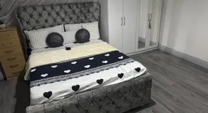 Guest Home - Image 4