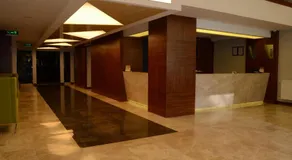Norton Hotel - Image 2