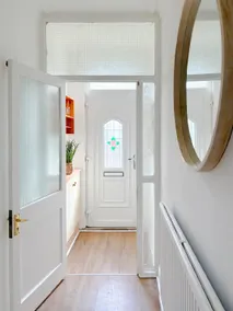 Crown road - Image 4