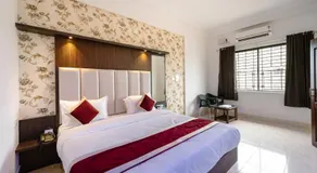 Hotel Durga International - Image 2