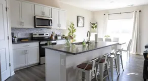 Holistic Campus Rental, LLC - Two Bedrooms Stay in Shared Home with Shared Kitchen - Image 4