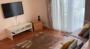 Modern 2 bedroom house with WIFI - Image 2