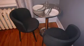 Huge King Room in 3 BedRoom Great Location Downtown Mtl - Image 5