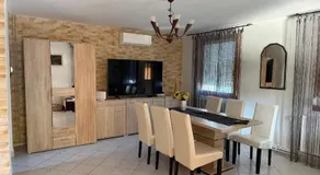 Hegyalja Apartmanház - Image 3