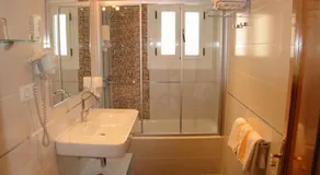 Hotel Navarro - Image 2