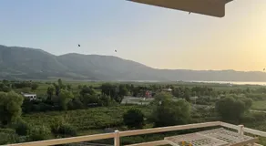 Sunrise Sea & Mountain Vista Apartments - Image 2