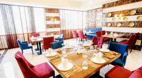 Quiet Shatea Jeddah Hotel - Image 2