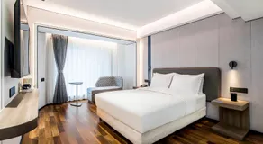 Holiday Inn Express Chengde Downtown by IHG - Image 2
