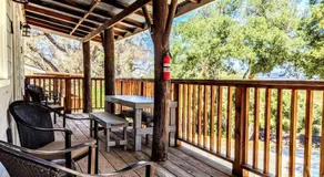#6 The Hawks Hideout Cabin - Image 3