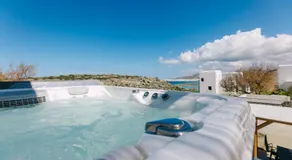 Villa Blue Zircon - Image 4