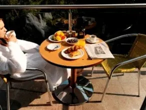 Craigmhor Lodge & Courtyard - Image 5