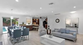 Beautiful Villa 4 BD 3 BA with Heated Private Pool, Close to Beach - Image 3